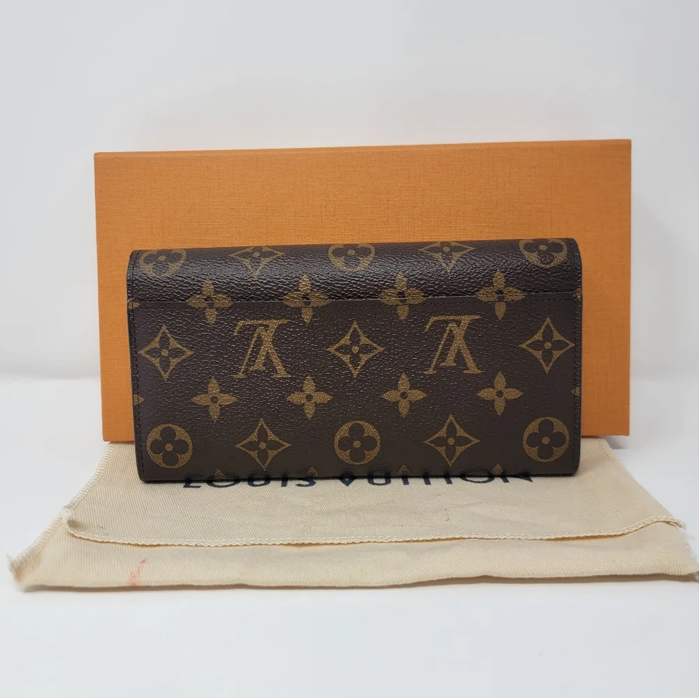 LOUIS VUITTON Monogram Sarah Long Bifold Wallet - Picture 3 of 12